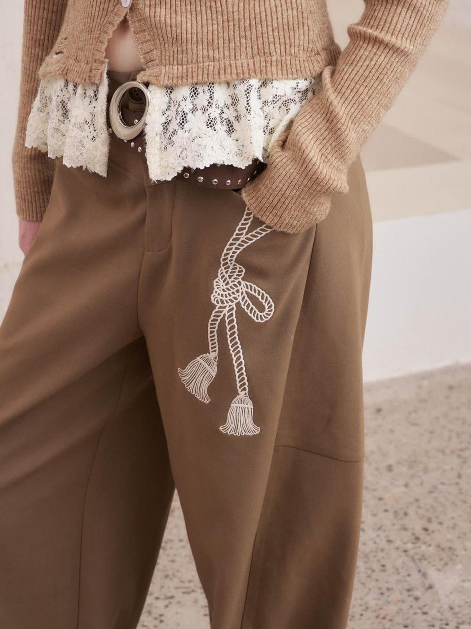 DIDDI MODA Knot Lace Up Embroidered Scimitar Cut Women&