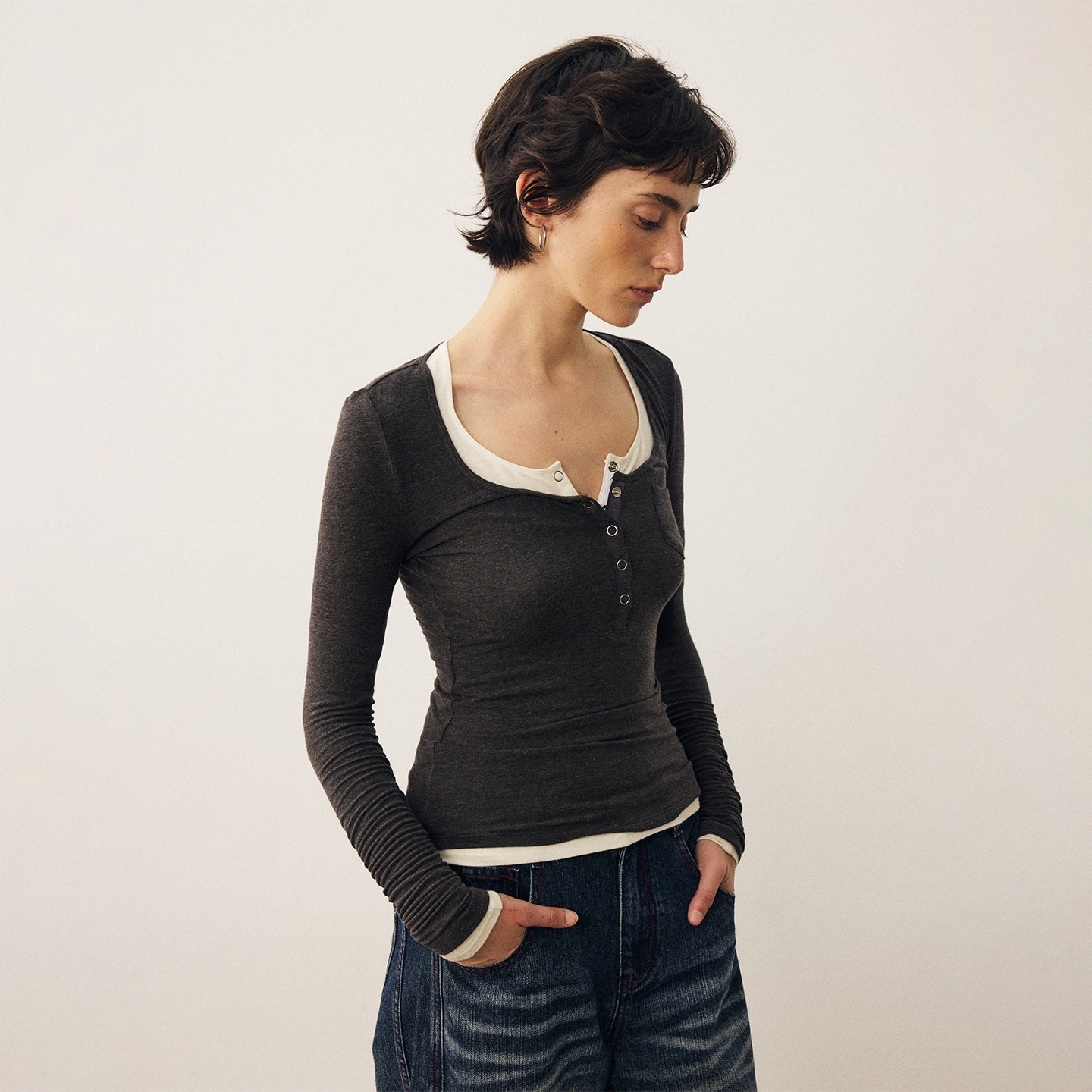DIDDI_MODA_Layerable_Soft_U_Shaped_Henley_Neck_Slim_Fit_Women&