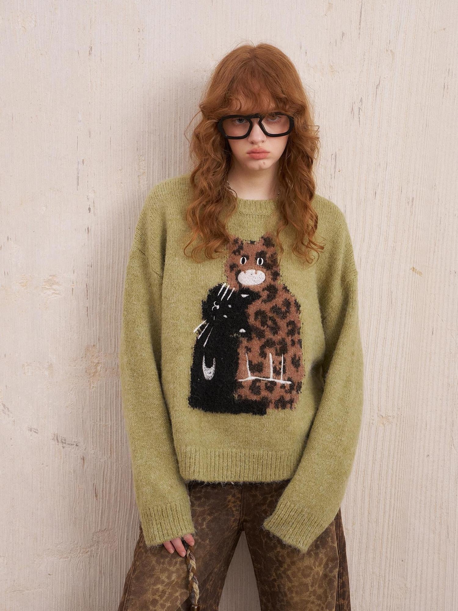 DIDDI MODA Leopard Kitten Embroidered Drop Shoulder Crewneck Women&