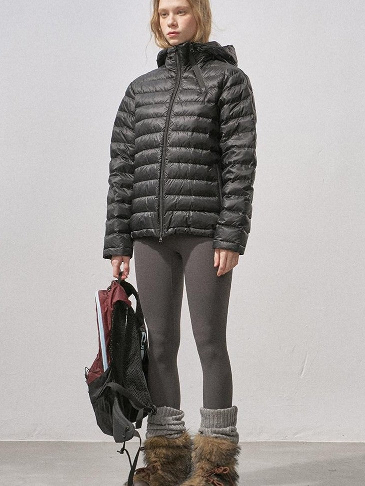DIDDI MODA Ribbed Quilted Hooded Zipper Short Thin Women&