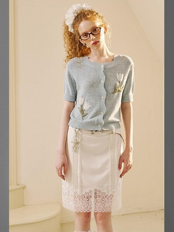DIDDI MODA Soft Drapey Tulip Embroidered Short Sleeve Round Neck Women&