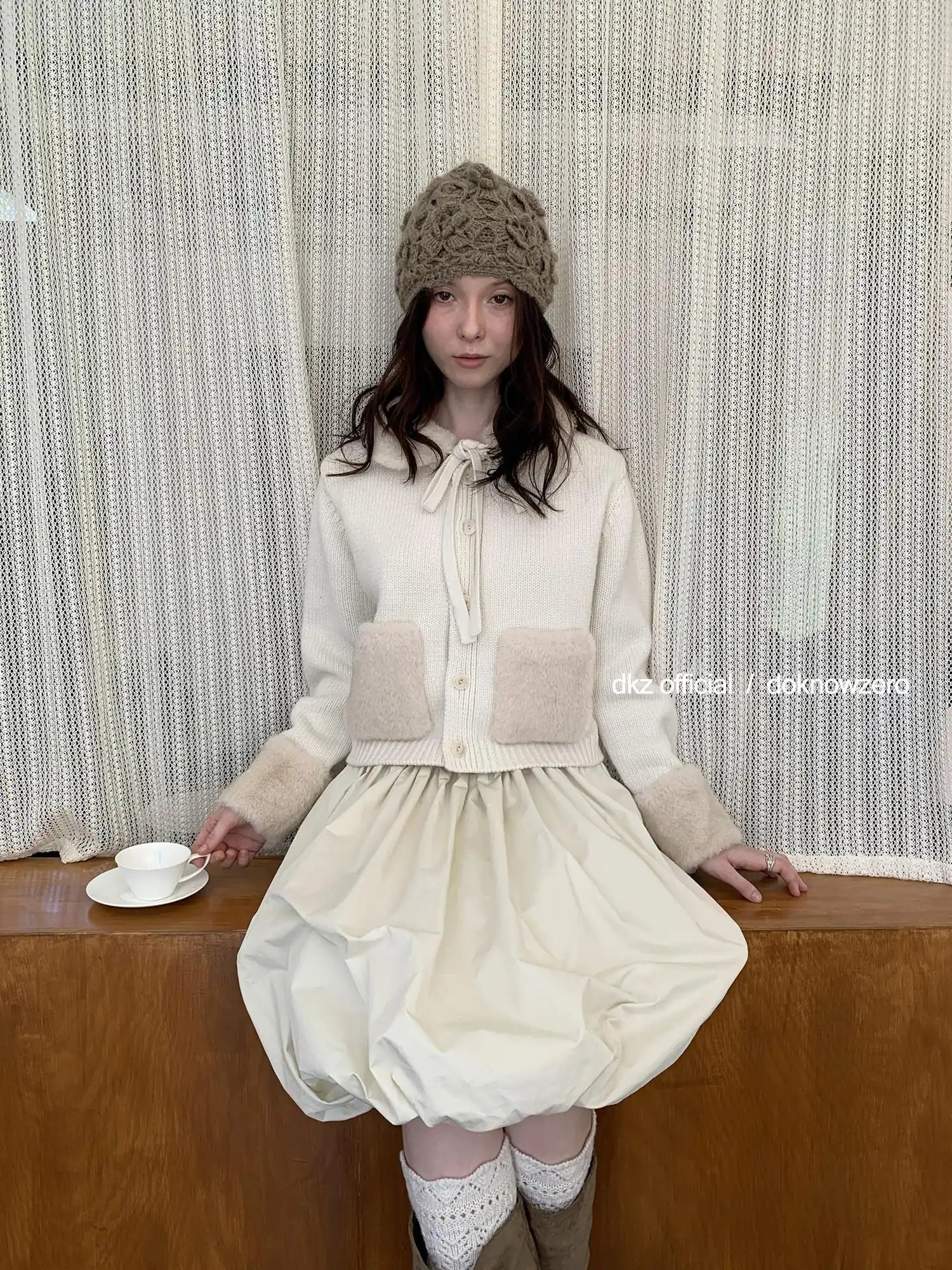 50 Percent Wool Detachable Collar Knit Cardigan Women Winter Short Coat V-neck T-shirt Long Sleeve