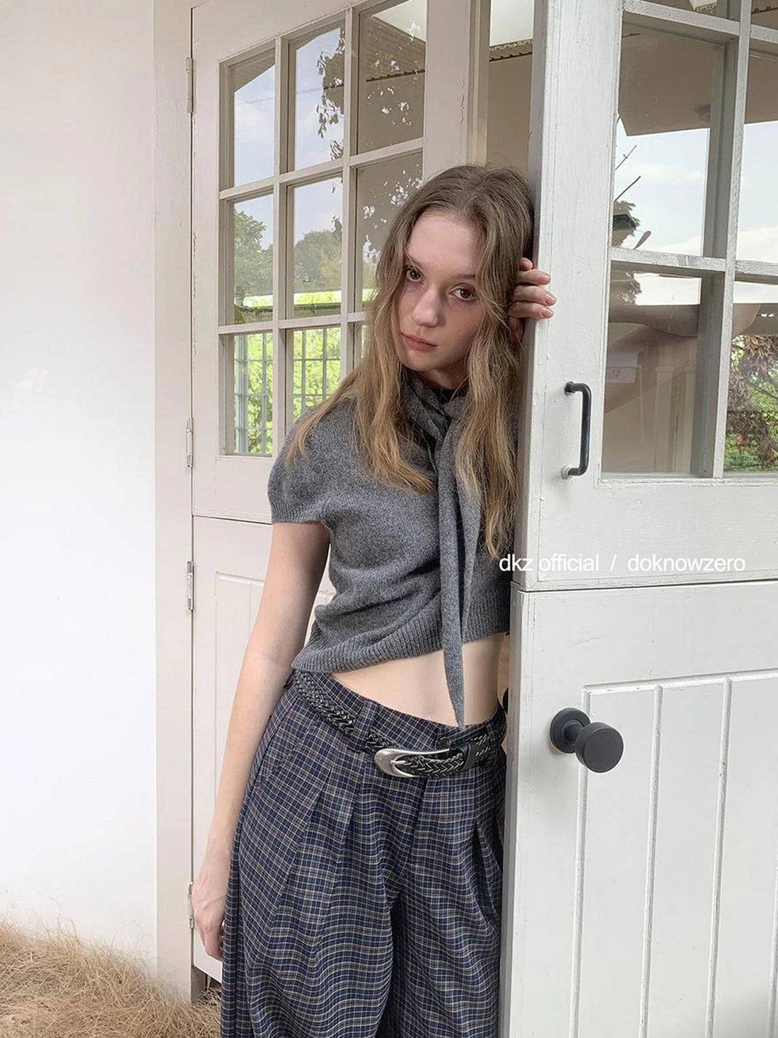 DKZ OFFICIAL 80 Wool Short Sleeve Knit Top With Scarf