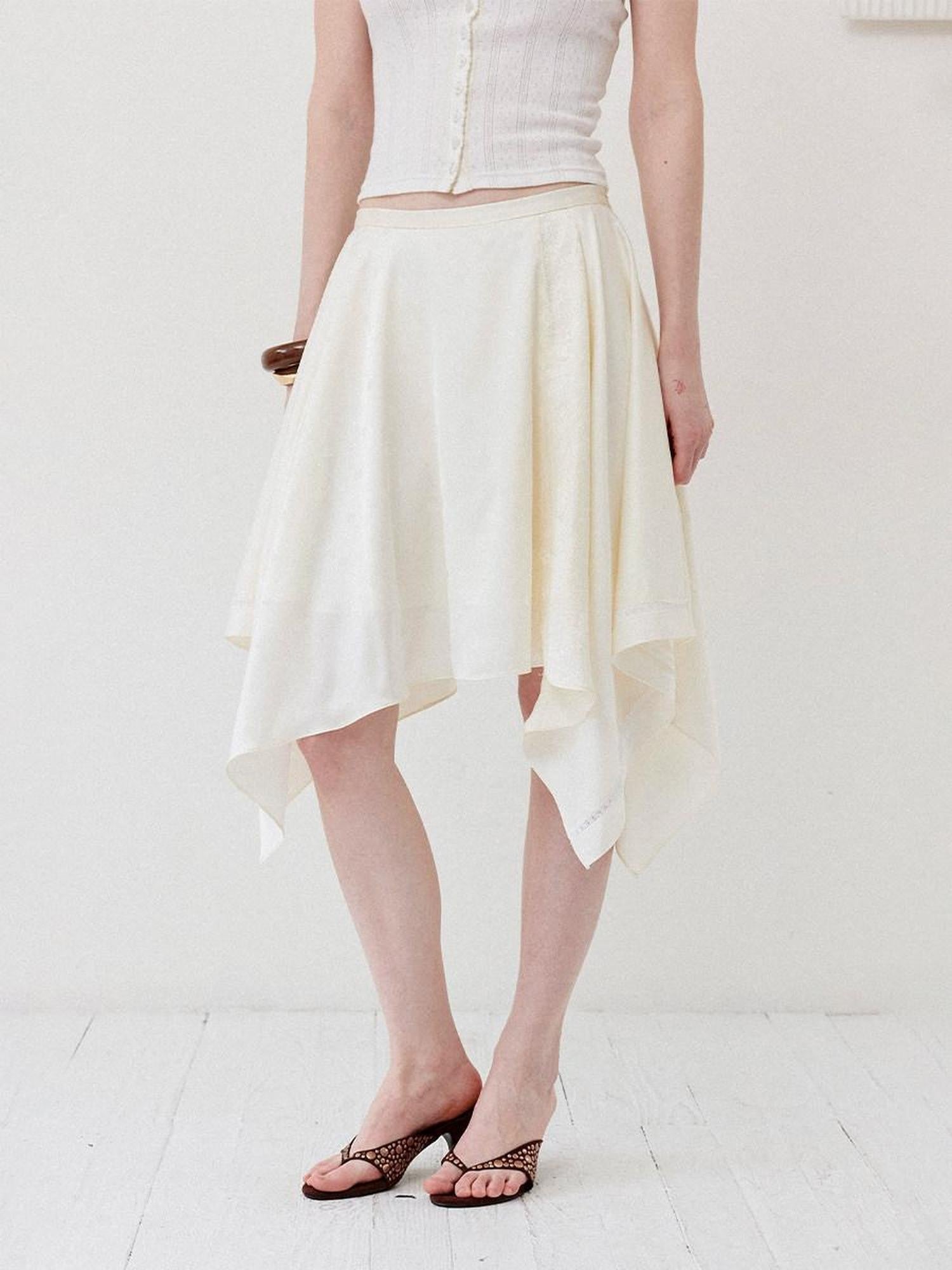 DKZ OFFICIAL Apricot Asymmetric Spliced Flared Women&
