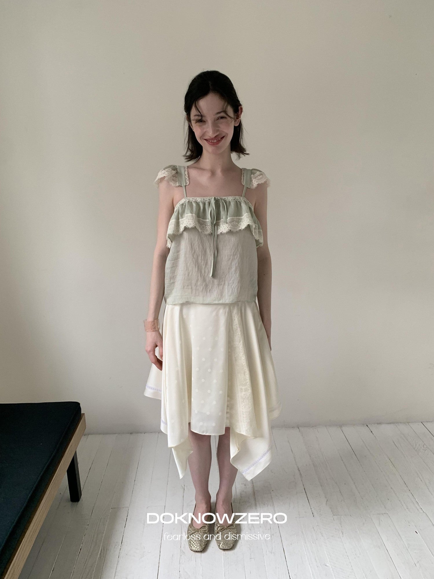 DKZ OFFICIAL Apricot Asymmetric Spliced Flared Women&