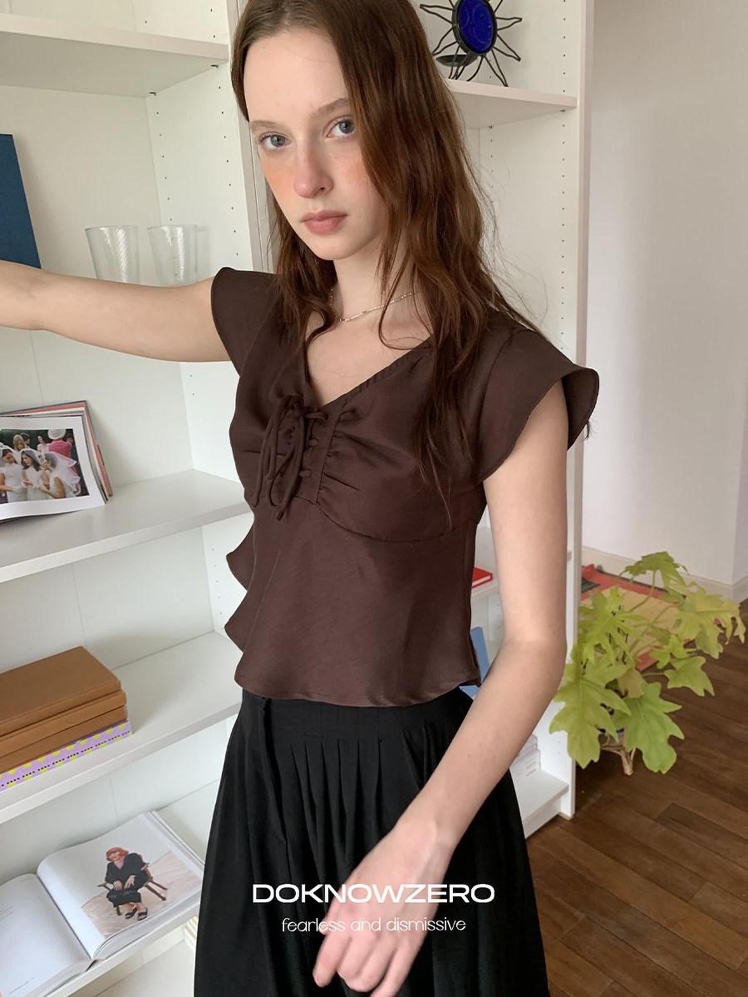 DKZ OFFICIAL Apricot Tie V-neck Cap Sleeve Cropped Women&