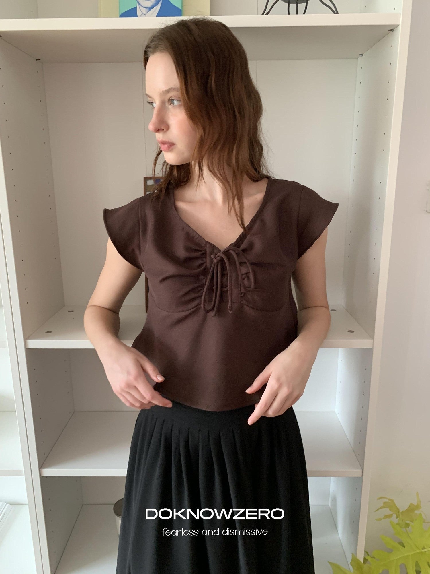 DKZ OFFICIAL Apricot Tie V-neck Cap Sleeve Cropped Women&