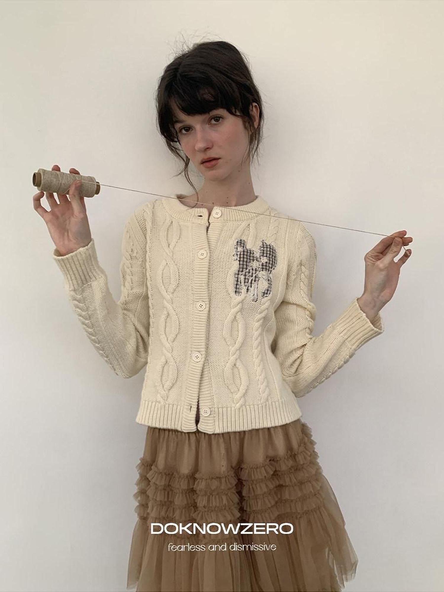 DKZ OFFICIAL Apricot Vintage Plaid Horse Embroidery Women&