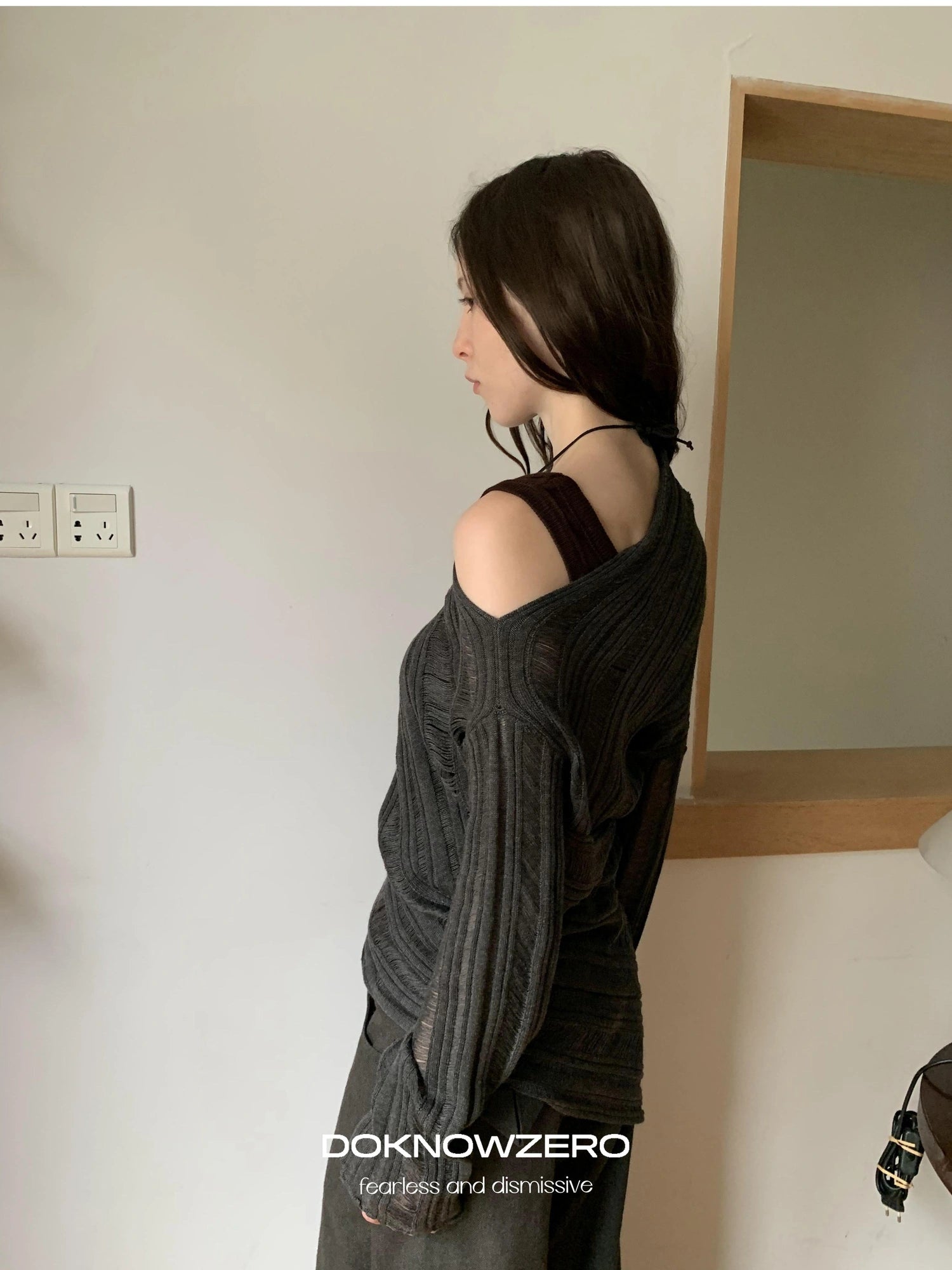 DKZ OFFICIAL Asymmetric Bias Cut Textured Knit Long Sleeve V-neck Top
