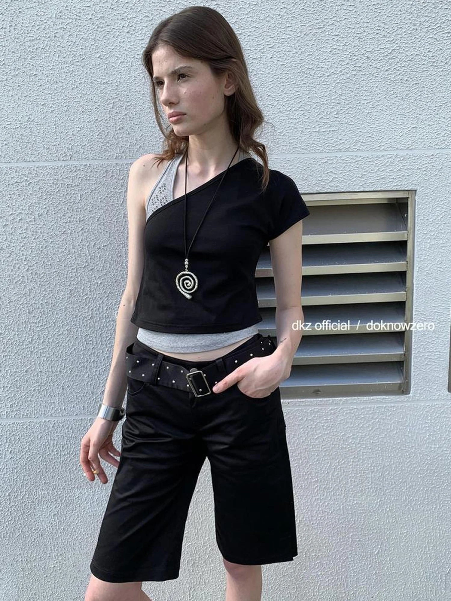 DKZ OFFICIAL Asymmetric Halter Top With Beaded Vest Two Piece Set