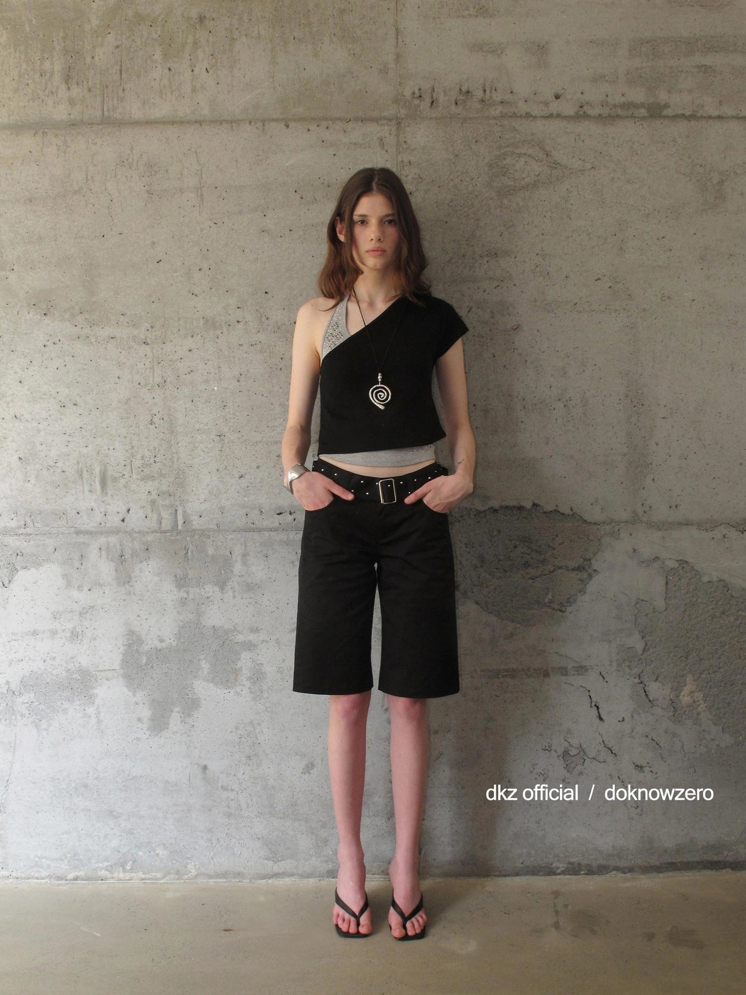 DKZ OFFICIAL Asymmetric Halter Top With Beaded Vest Two Piece Set