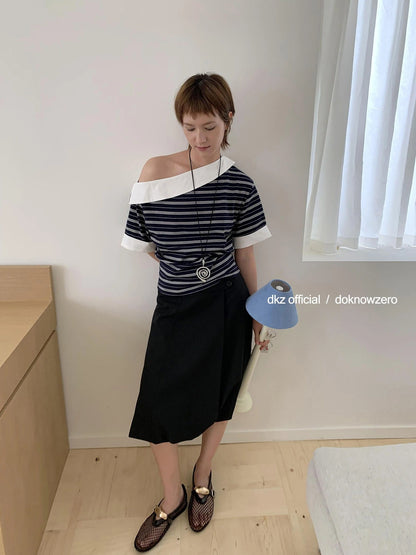 DKZ OFFICIAL Asymmetric Stripe Spliced Short Sleeve Top