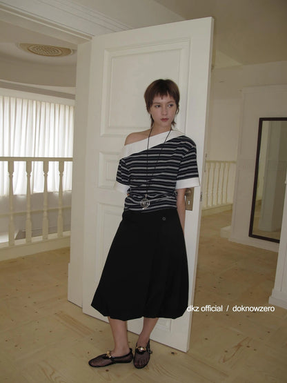 DKZ OFFICIAL Asymmetric Stripe Spliced Short Sleeve Top