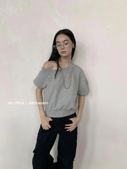 DKZ OFFICIAL Asymmetrical Slouchy Knit Top