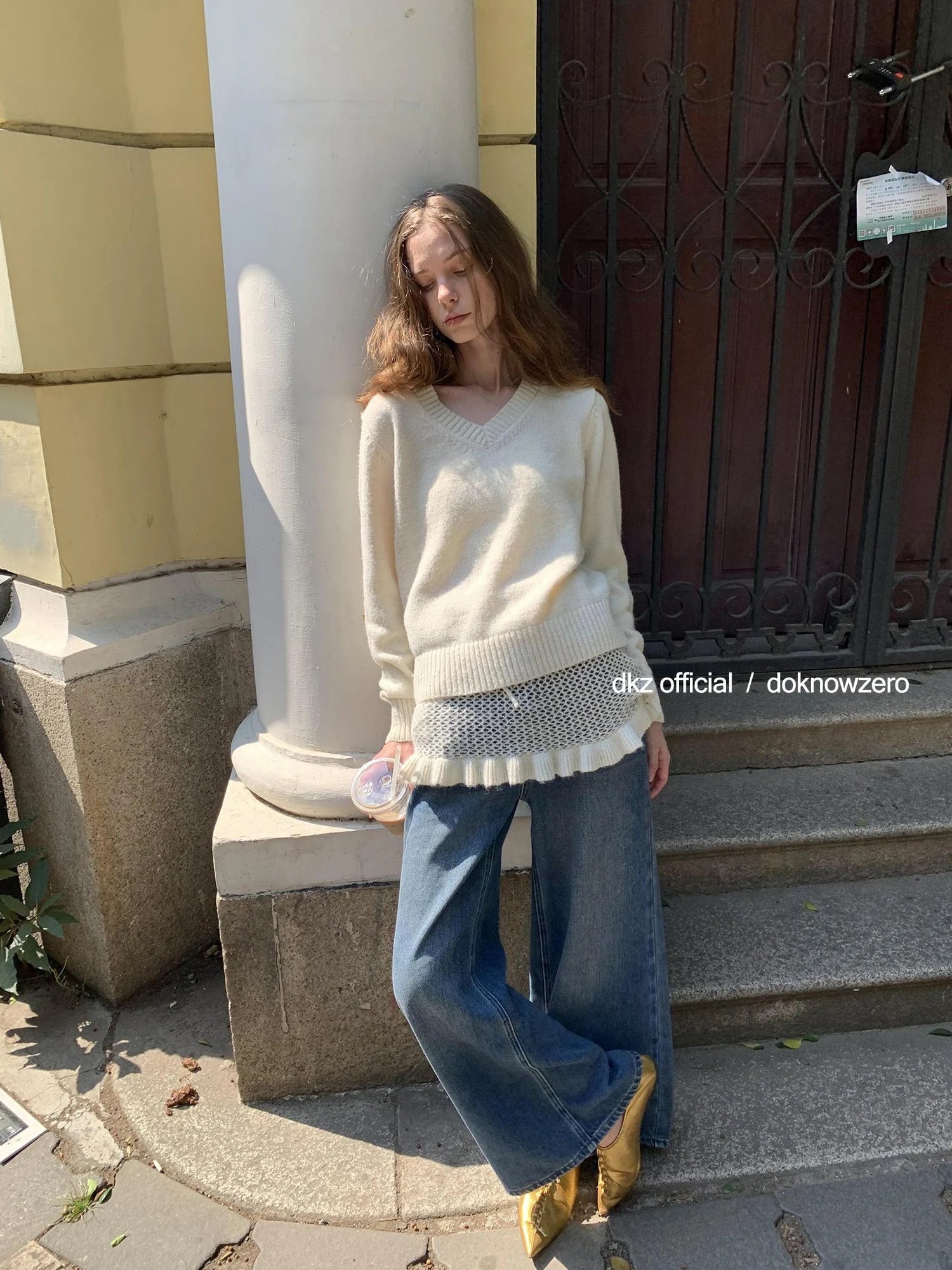 Atmosphere V-neck Knit Set With Skirt