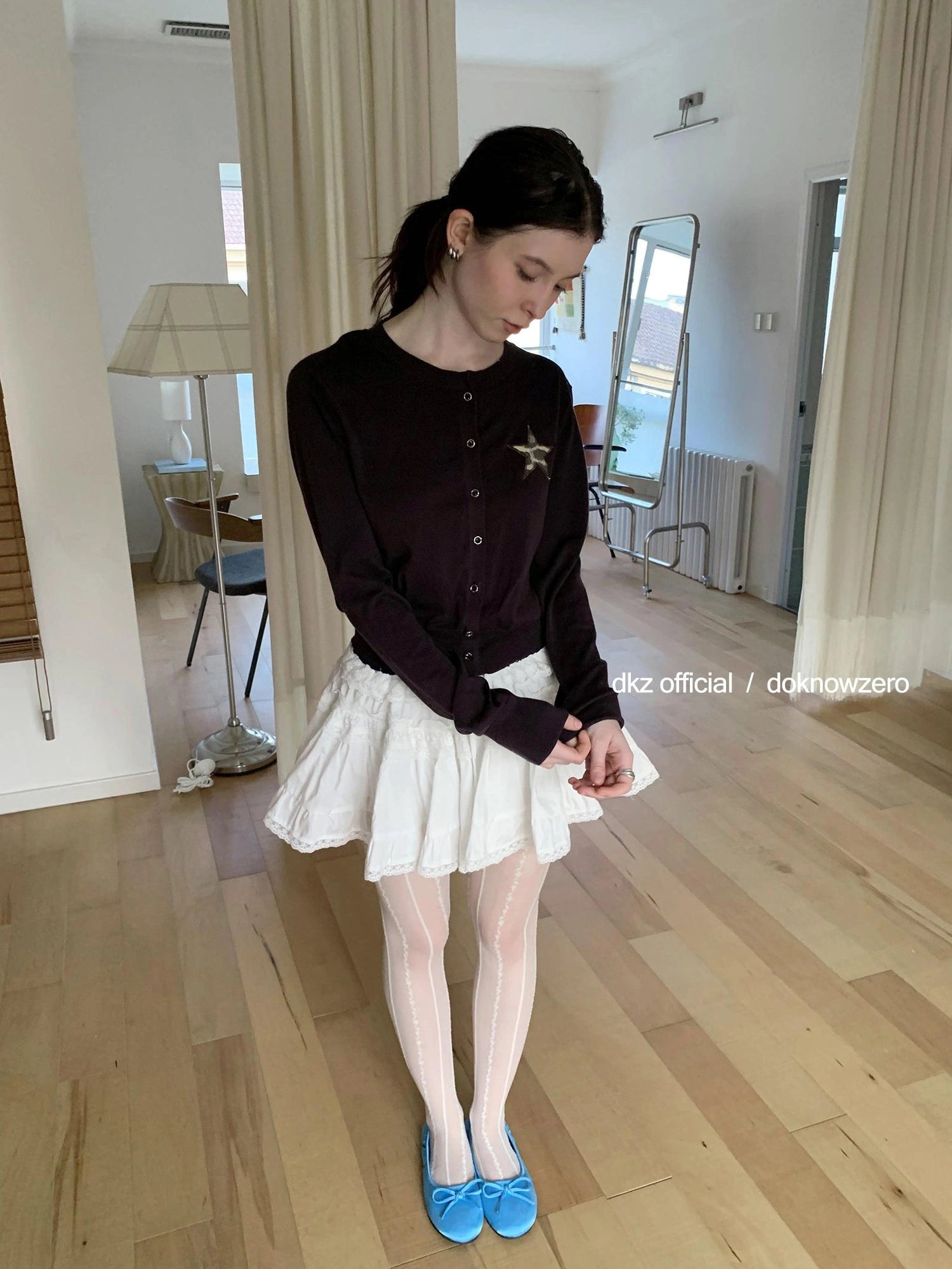 DKZ OFFICIAL Ballet Lace Flared Mini Skirt