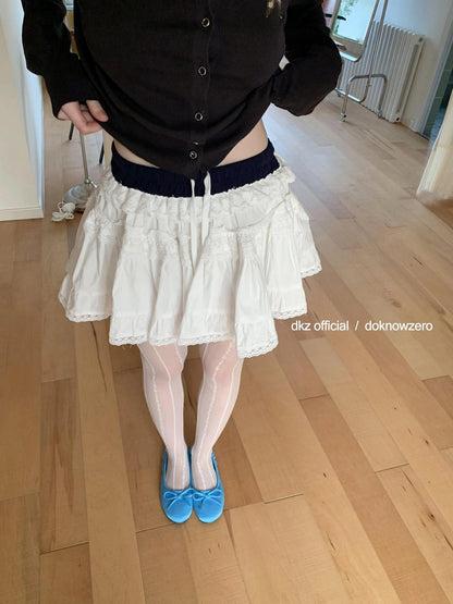 DKZ OFFICIAL Ballet Lace Flared Mini Skirt