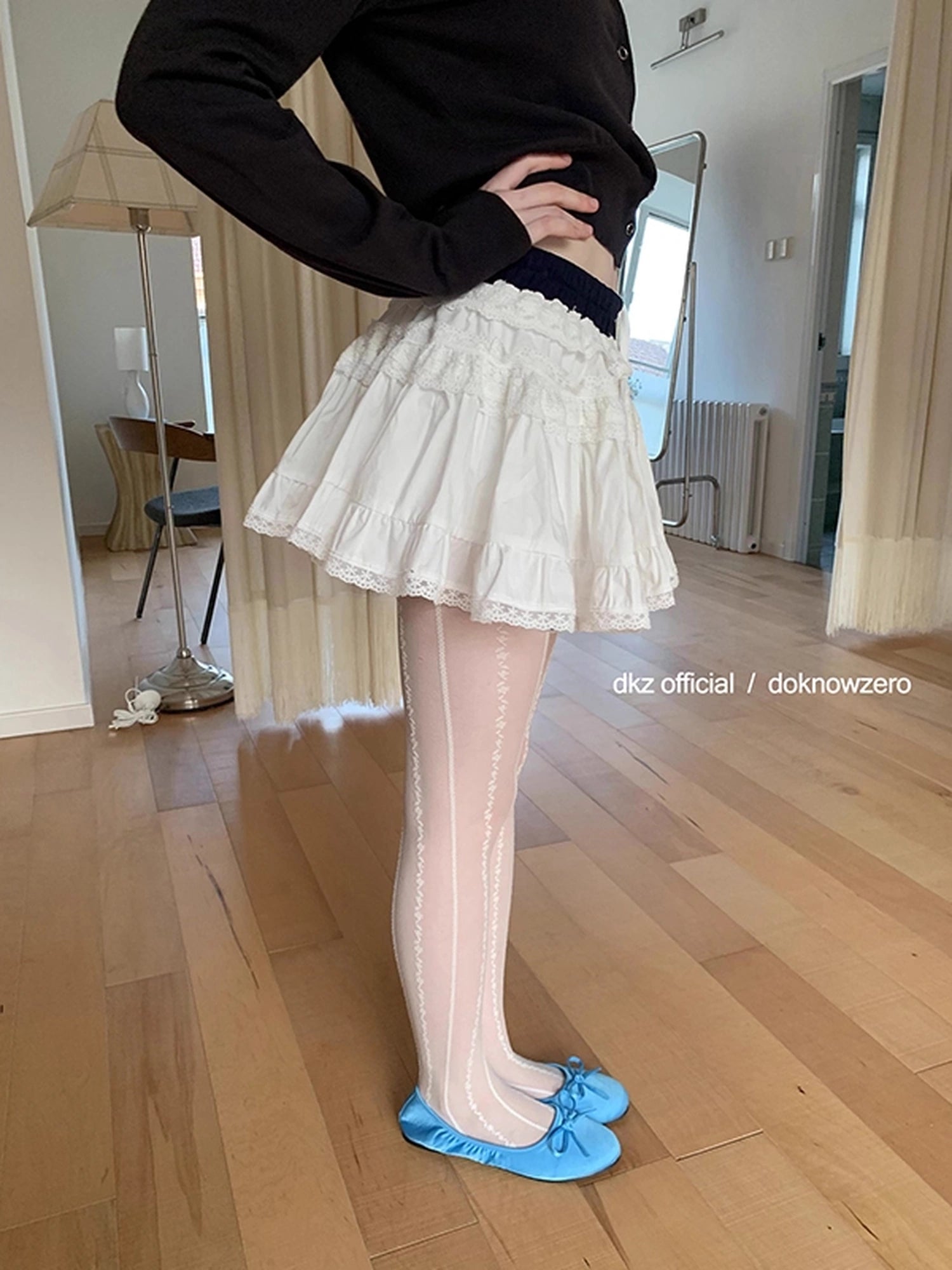 DKZ_OFFICIAL_Ballet_Lace_Flared_Mini_Skirt_MISSTT