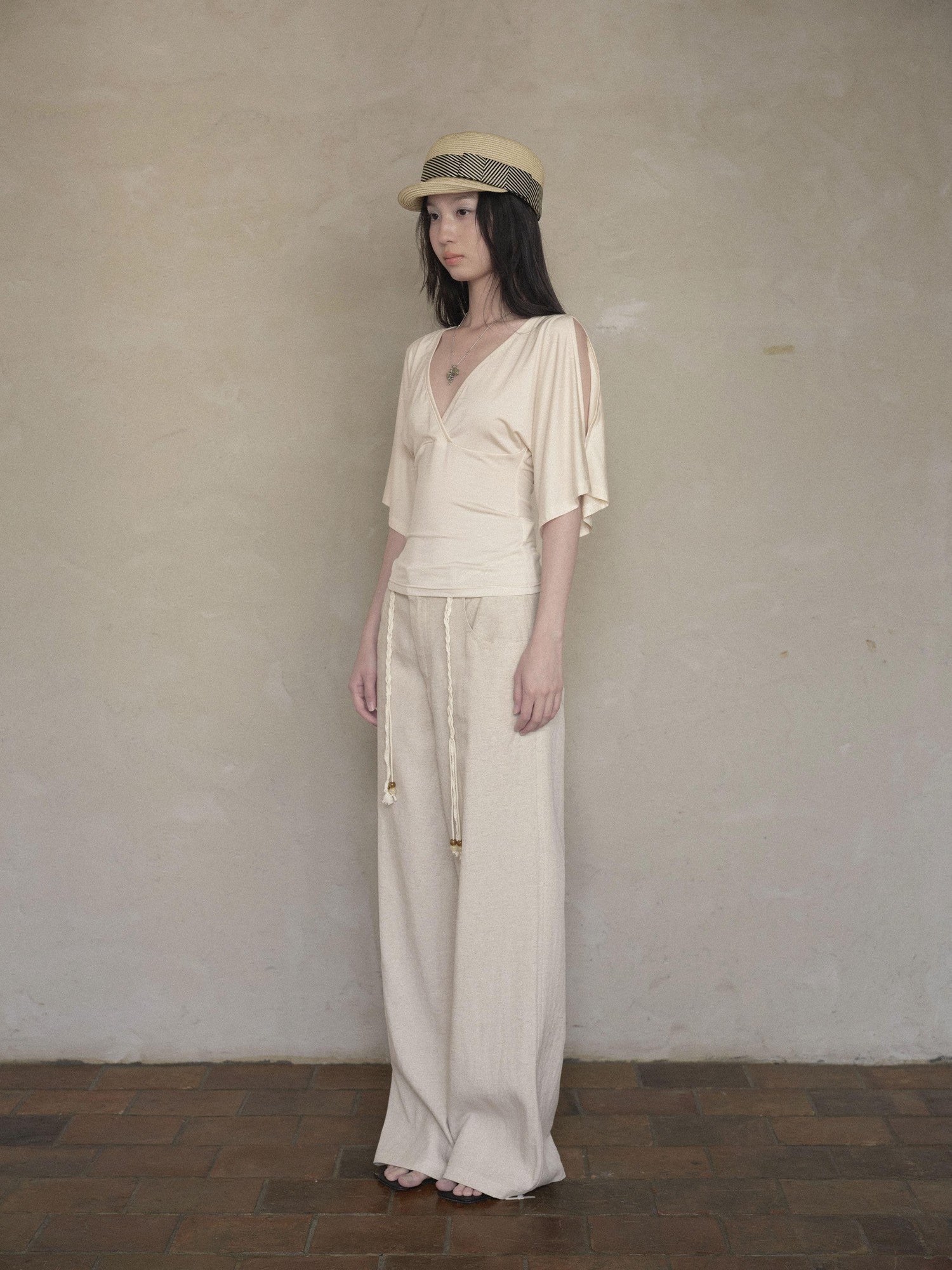 DKZ OFFICIAL Beige Natural Waist Drawstring Button Women&