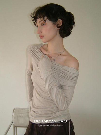 DKZ OFFICIAL Beige One Shoulder Pleated Panel Slim Women&