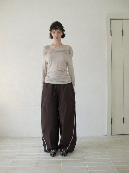 DKZ OFFICIAL Beige One Shoulder Pleated Panel Slim Women&