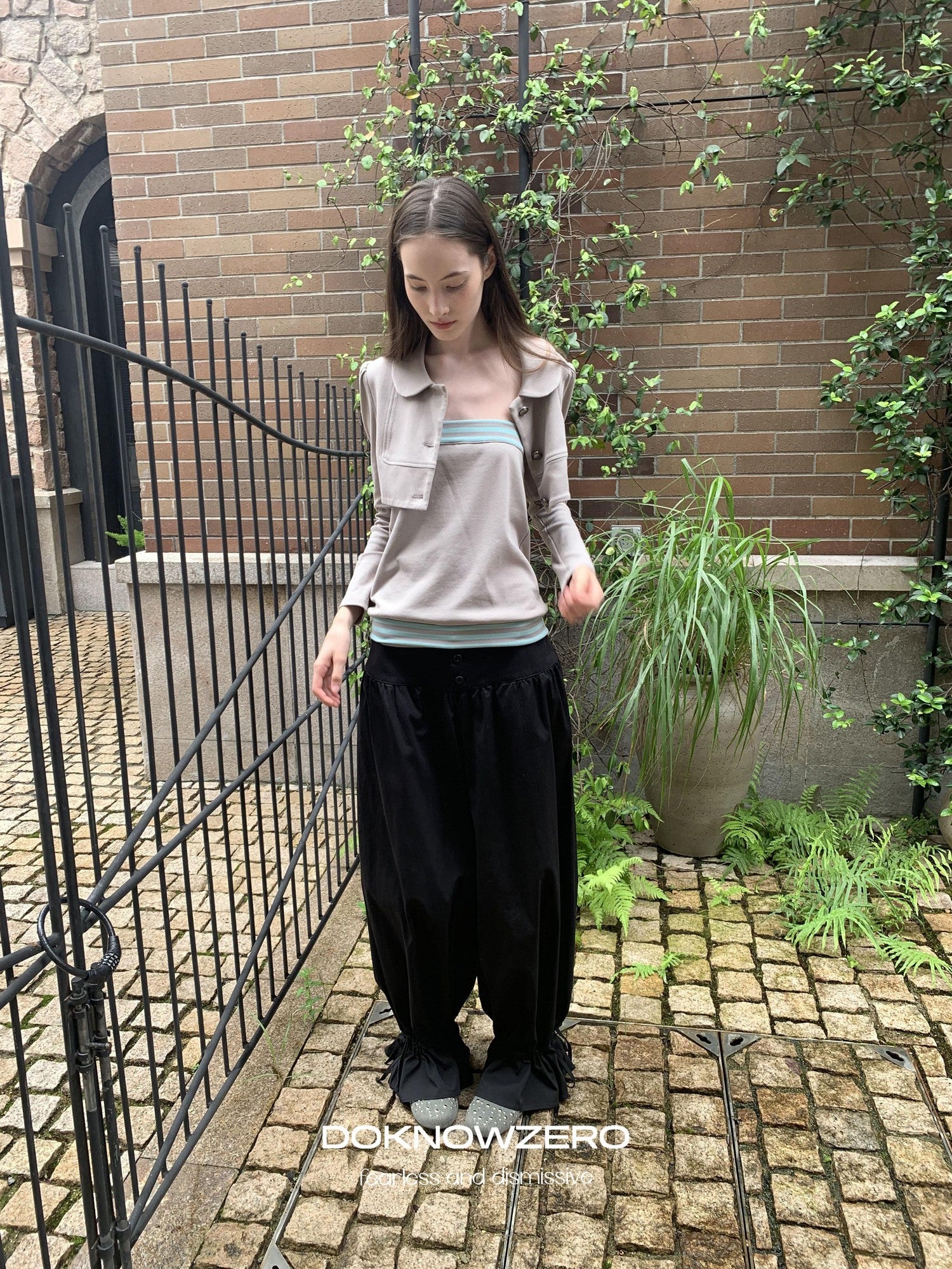 DKZ OFFICIAL Black Drawstring Hem Tapered Cuff Women&