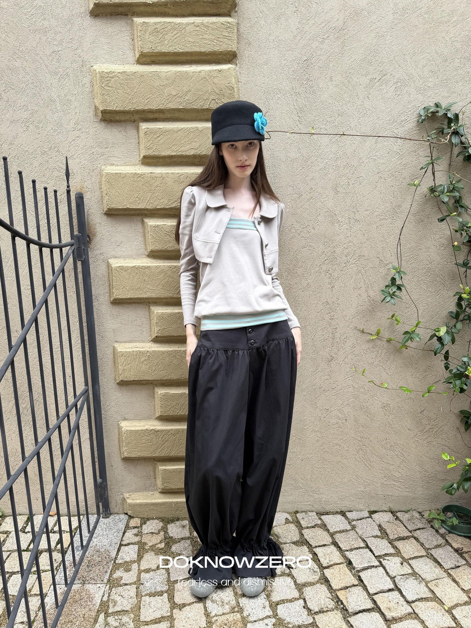 DKZ OFFICIAL Black Drawstring Hem Tapered Cuff Women&