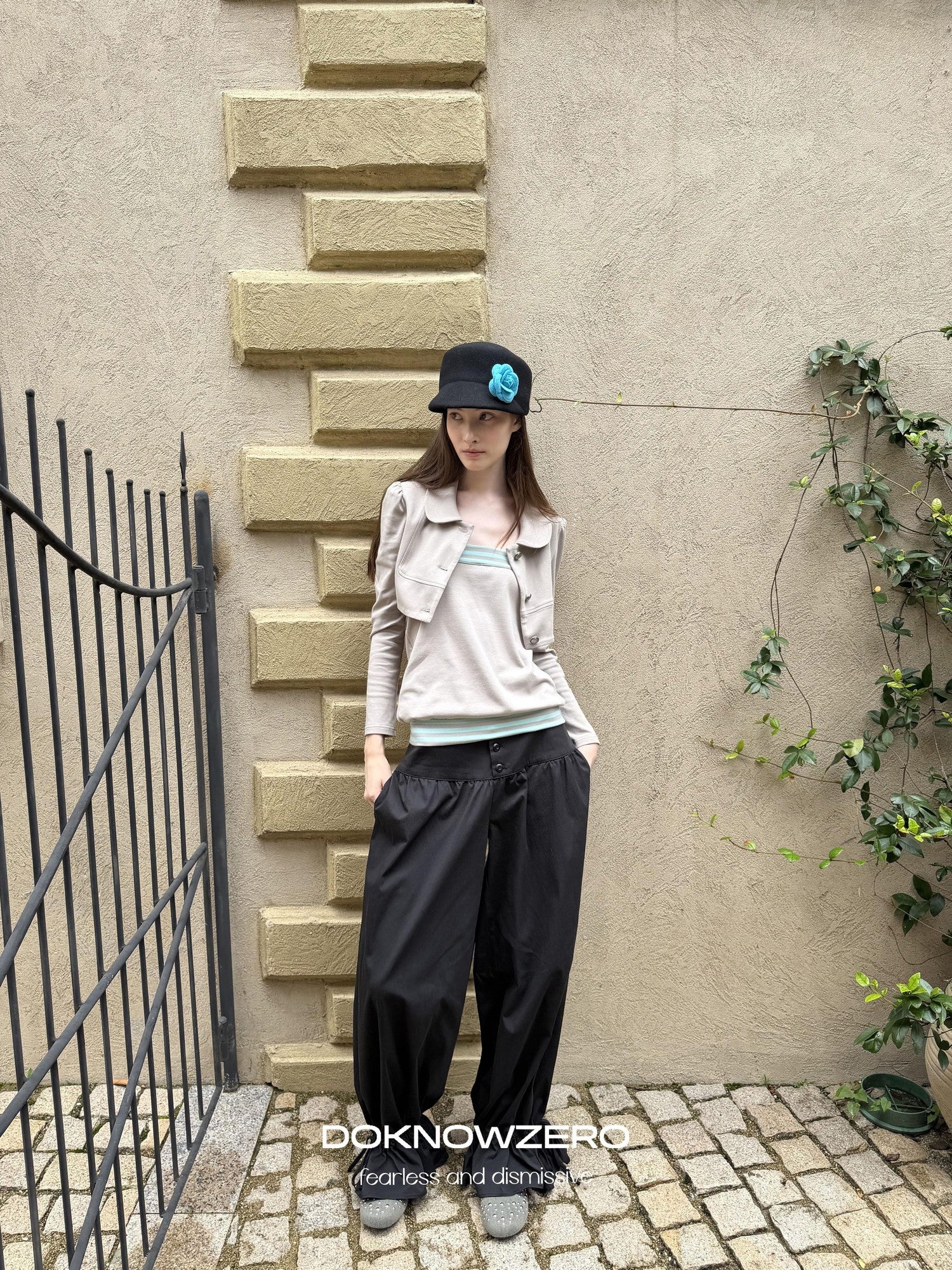 DKZ OFFICIAL Black Drawstring Hem Tapered Cuff Women&