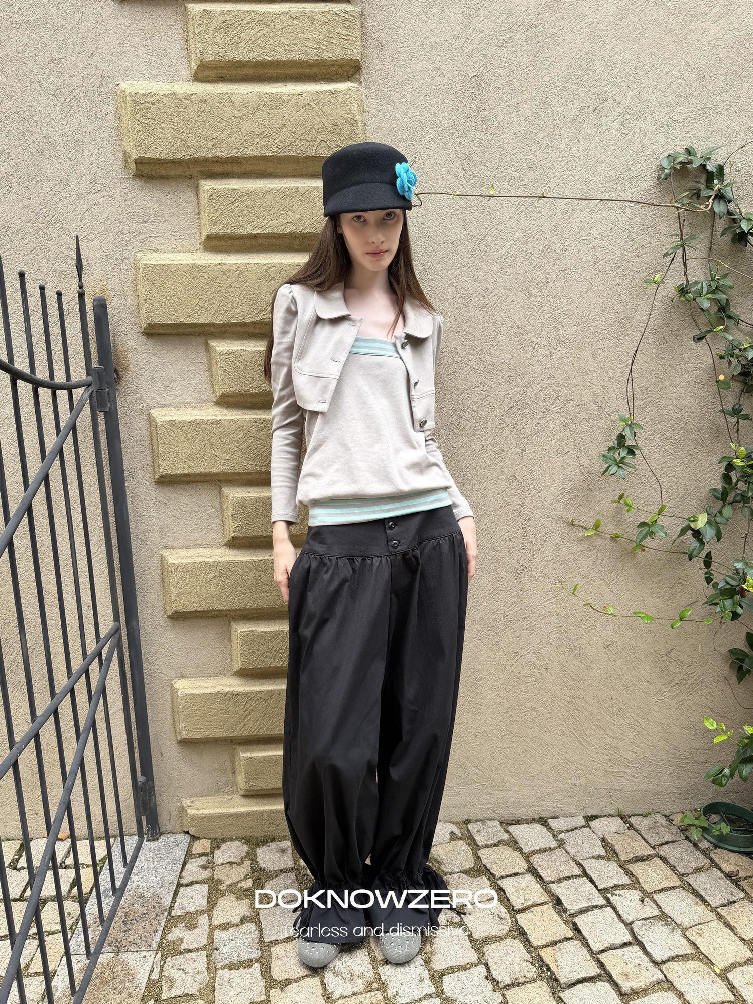 DKZ OFFICIAL Black Drawstring Hem Tapered Cuff Women&