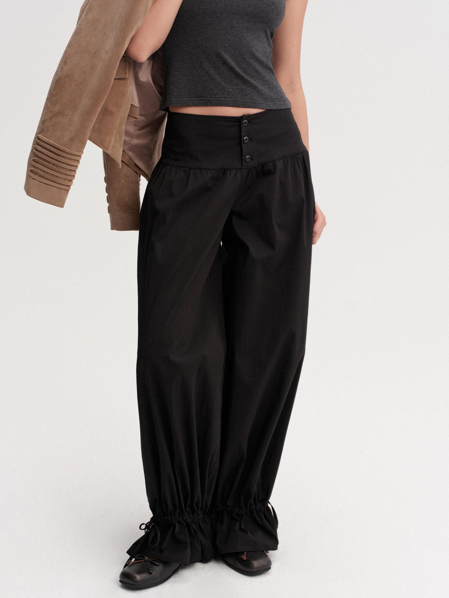 DKZ OFFICIAL Black Drawstring Hem Tapered Cuff Women&