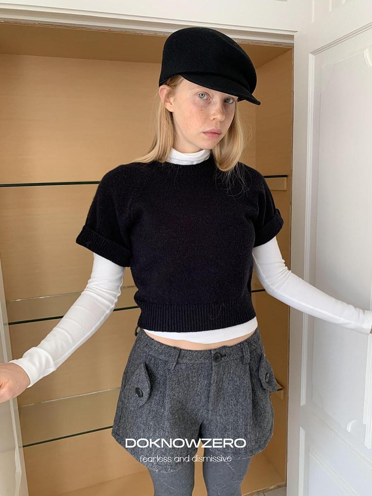 DKZ OFFICIAL Black Knit Cropped Slim Layering Women&