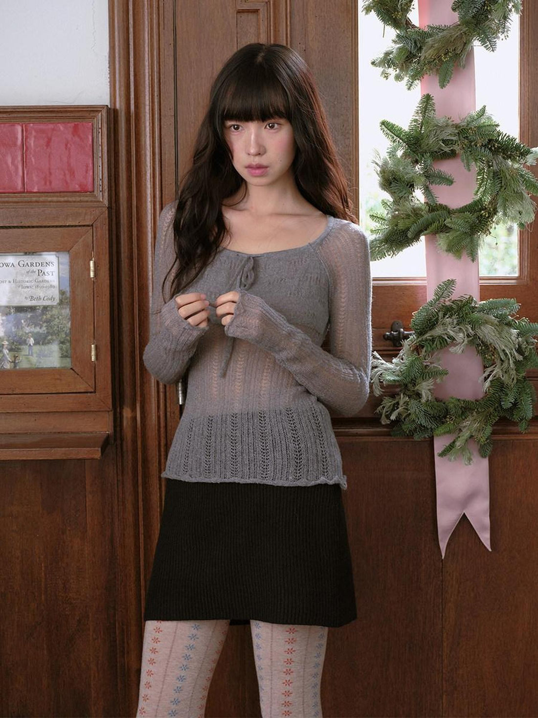DKZ OFFICIAL Black Knitted Straight H Line Slim Hip Women&