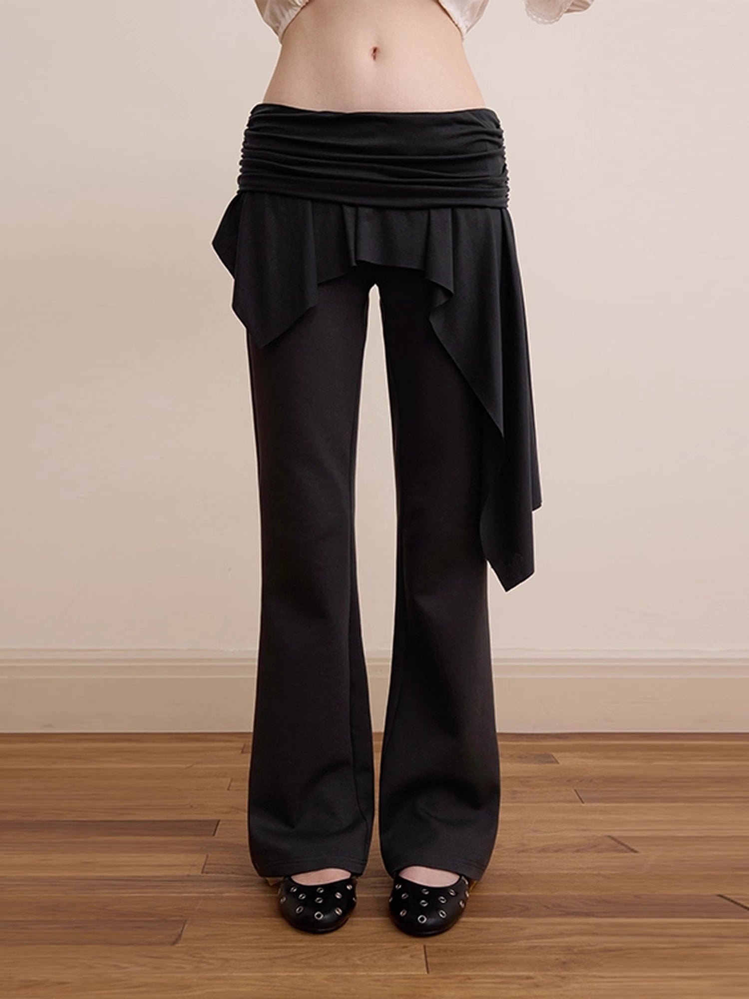 DKZ_OFFICIAL_Black_Layered_Waist_Flared_Ballet_Pants_MISSTT