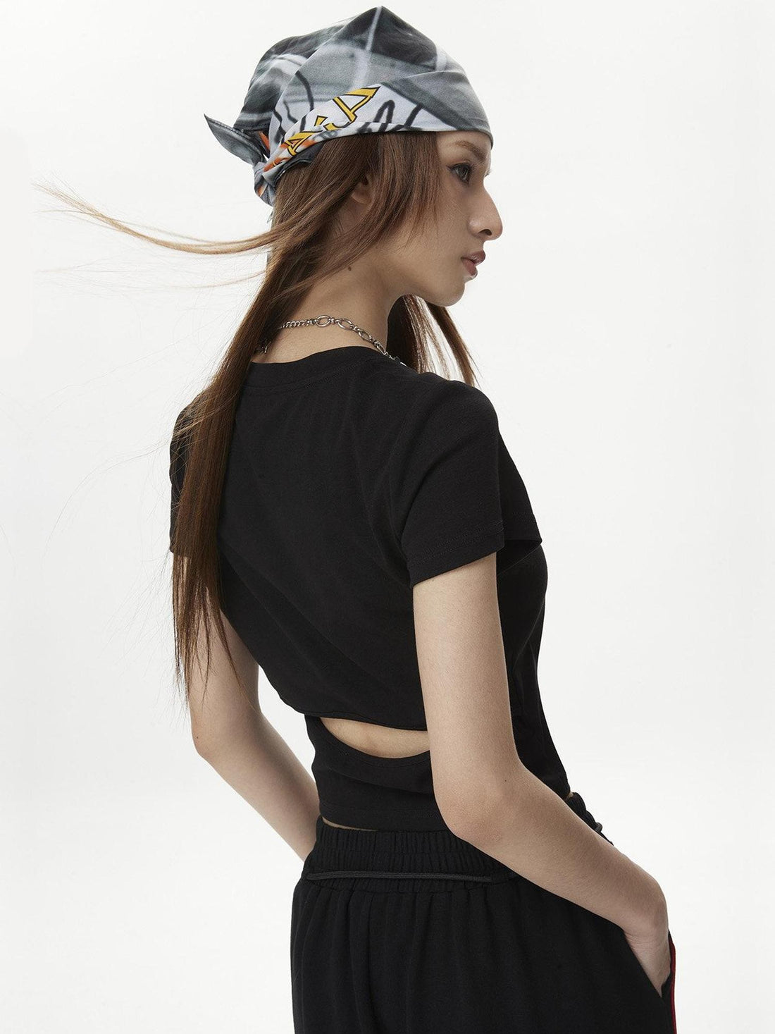 DKZ OFFICIAL Black Letter Print Cropped Women&