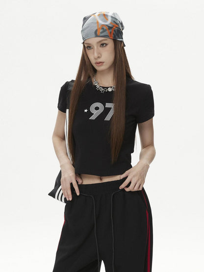 DKZ OFFICIAL Black Letter Print Cropped Women&
