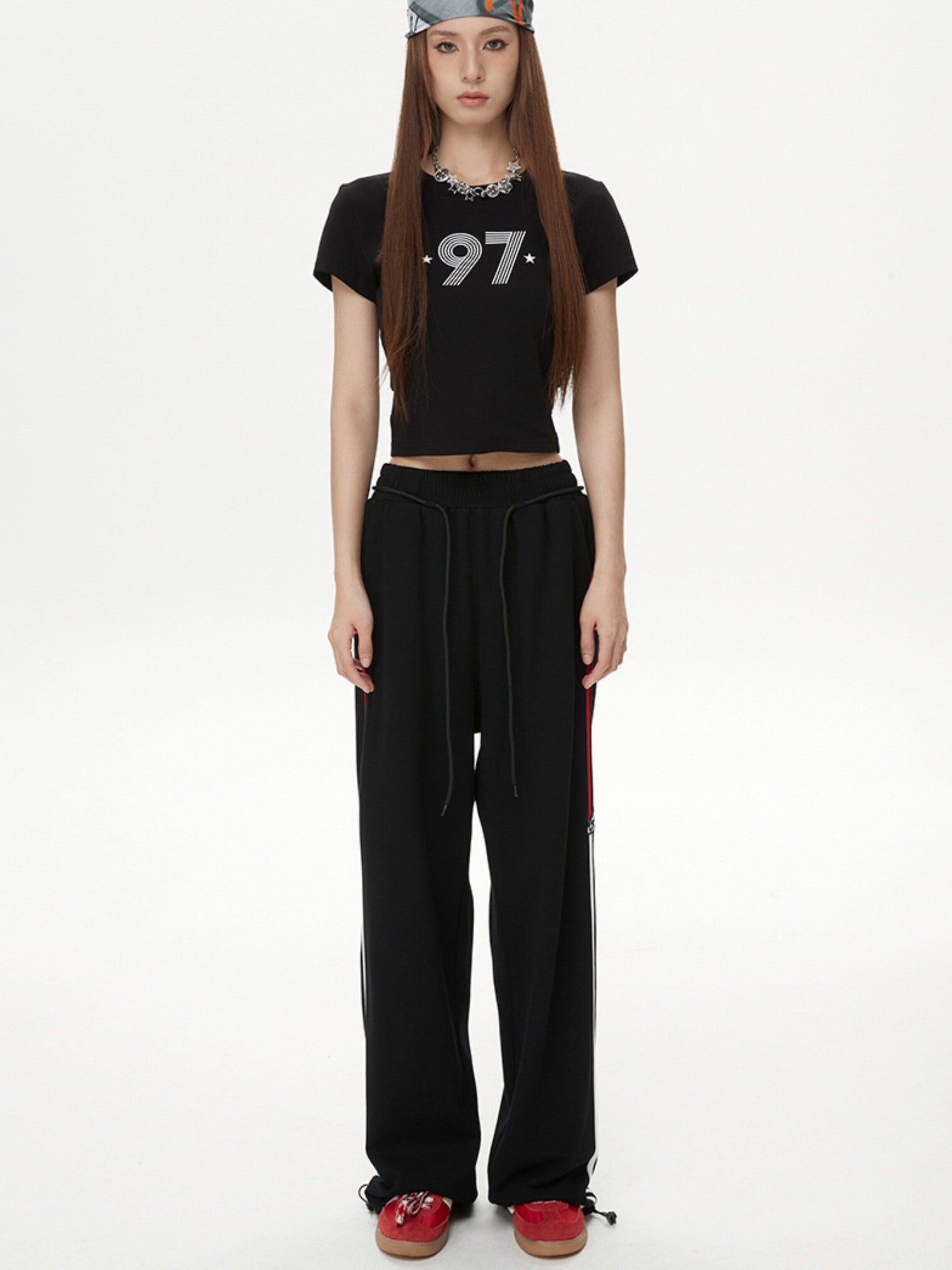 DKZ OFFICIAL Black Letter Print Cropped Women&