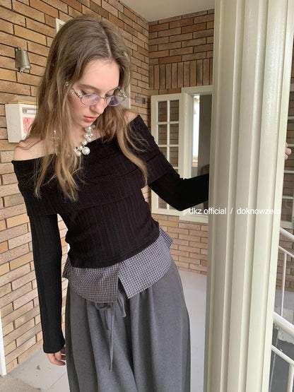 DKZ OFFICIAL Black Mock Neck Ribbed Knit Top With Hem Detail