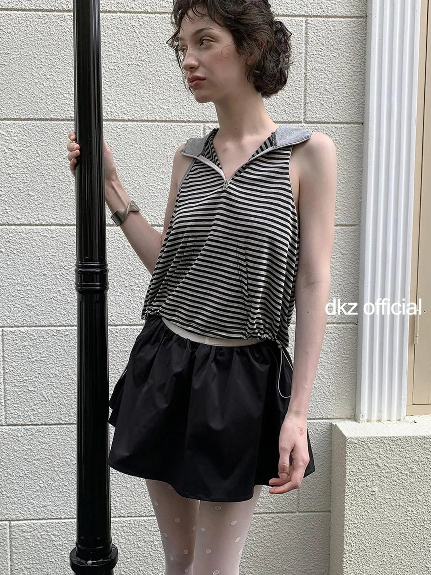 DKZ OFFICIAL Black Pleated A Line Mini Skirt