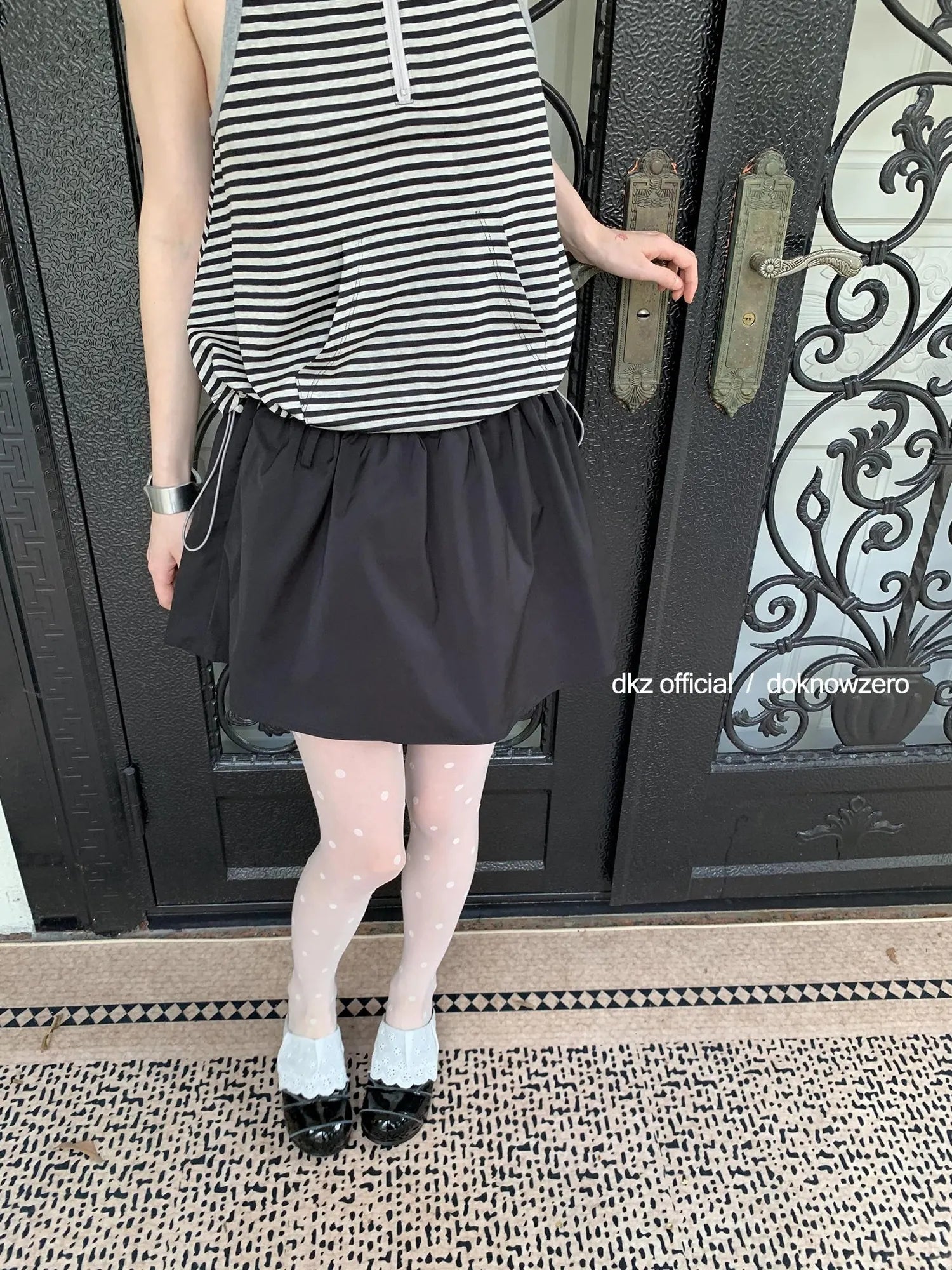 DKZ OFFICIAL Black Pleated A Line Mini Skirt