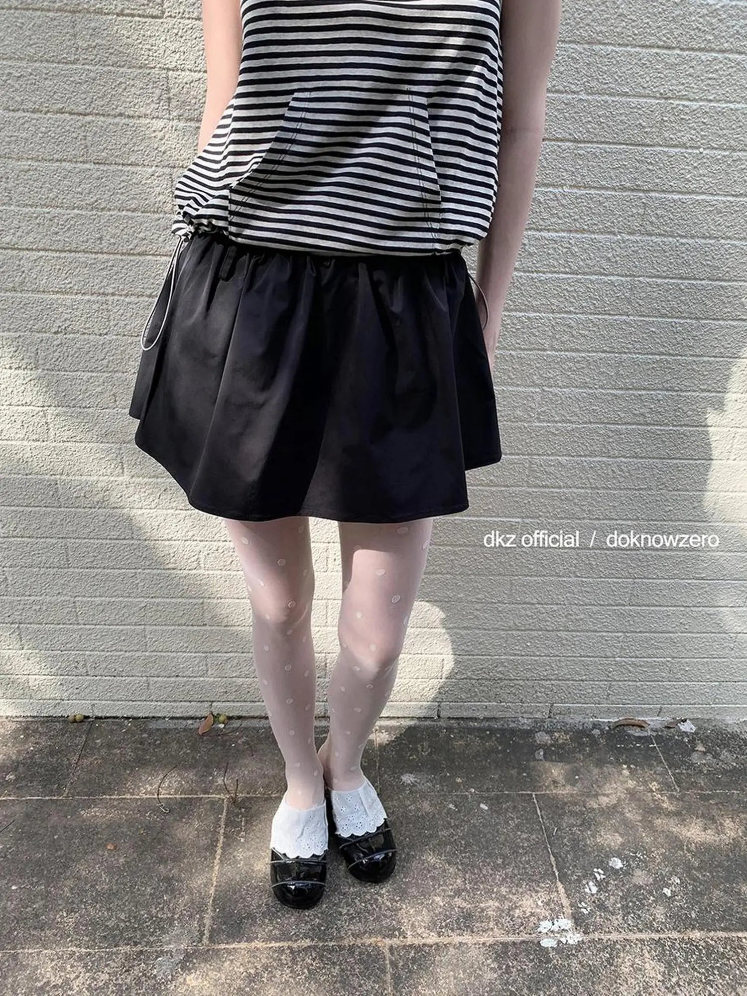 DKZ OFFICIAL Black Pleated A Line Mini Skirt