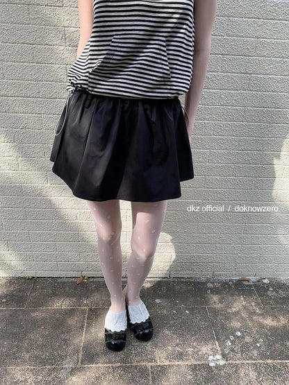 DKZ OFFICIAL Black Pleated A Line Mini Skirt