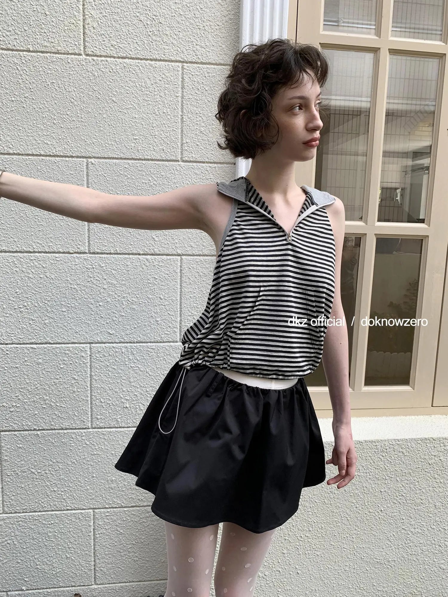 DKZ OFFICIAL Black Pleated A Line Mini Skirt