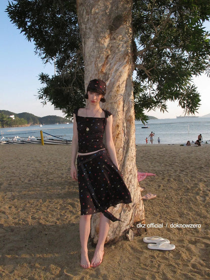 DKZ OFFICIAL Black Square Neck Printed T-shirt And Flared Skirt Set