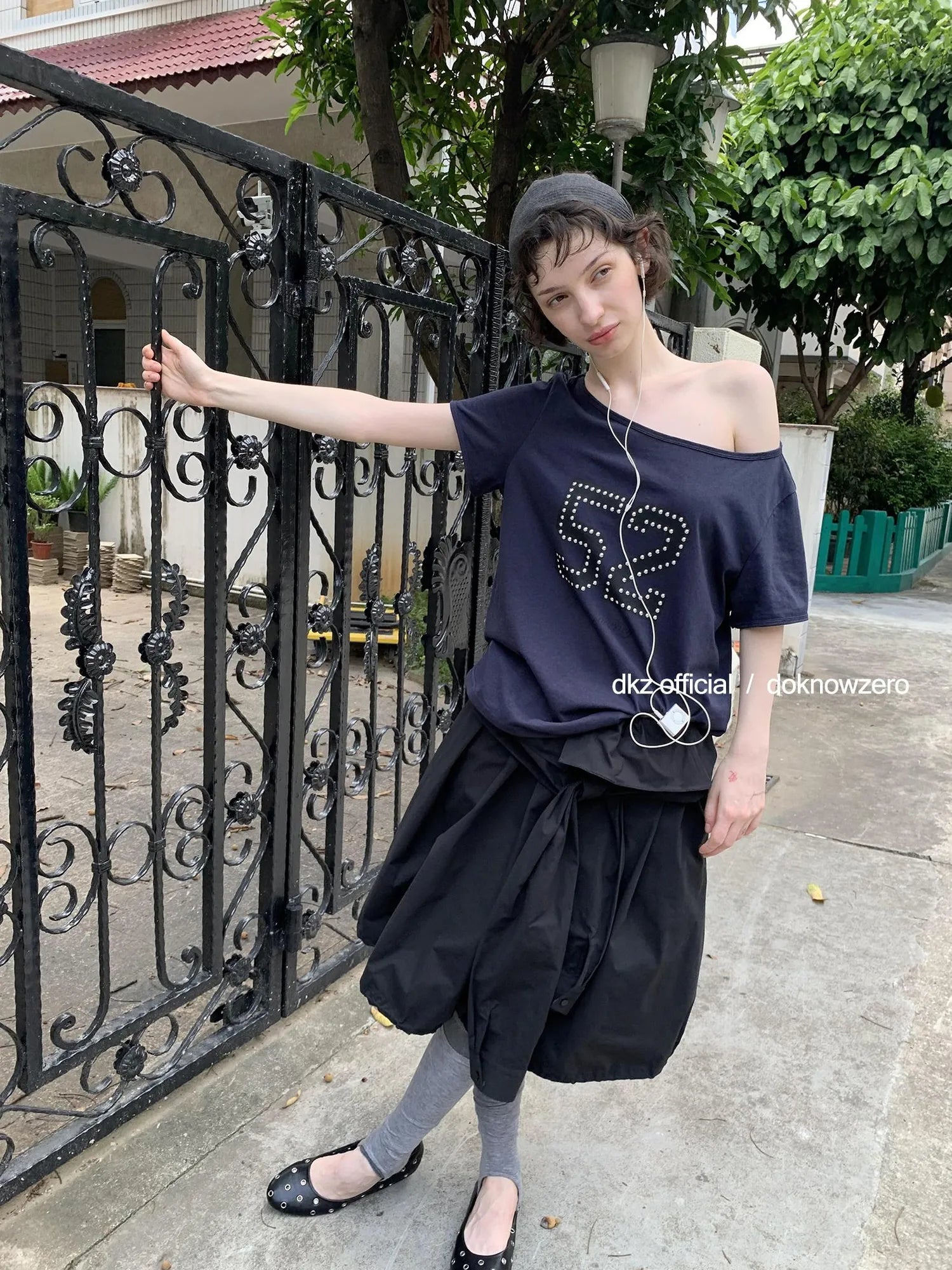 DKZ OFFICIAL Black Waist Tie Pleated Midi Skirt