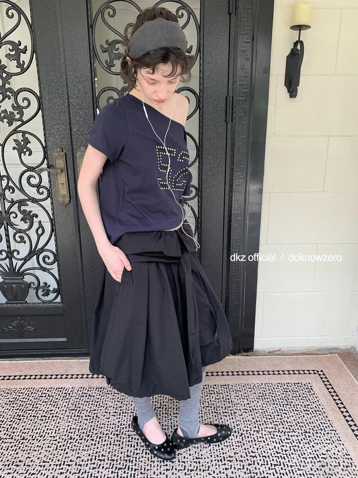 DKZ OFFICIAL Black Waist Tie Pleated Midi Skirt