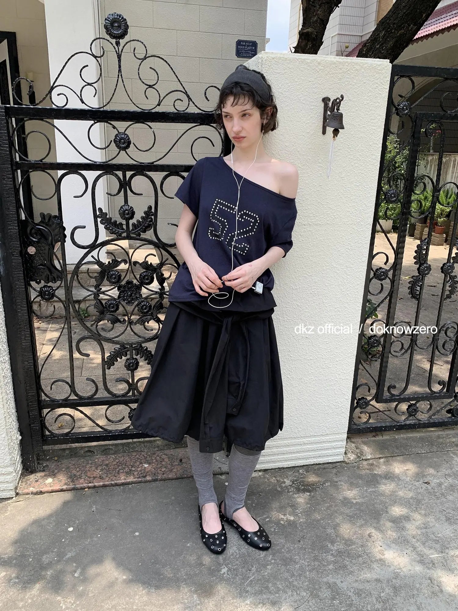 DKZ OFFICIAL Black Waist Tie Pleated Midi Skirt