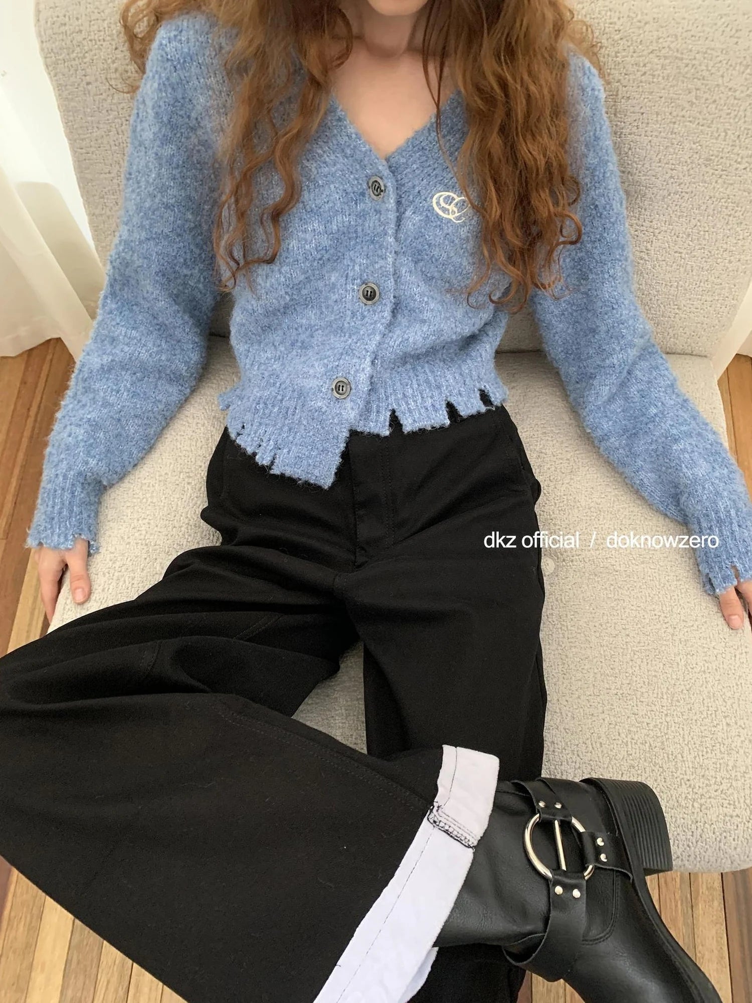 DKZ OFFICIAL Blue Cropped Distressed Knit Cardigan