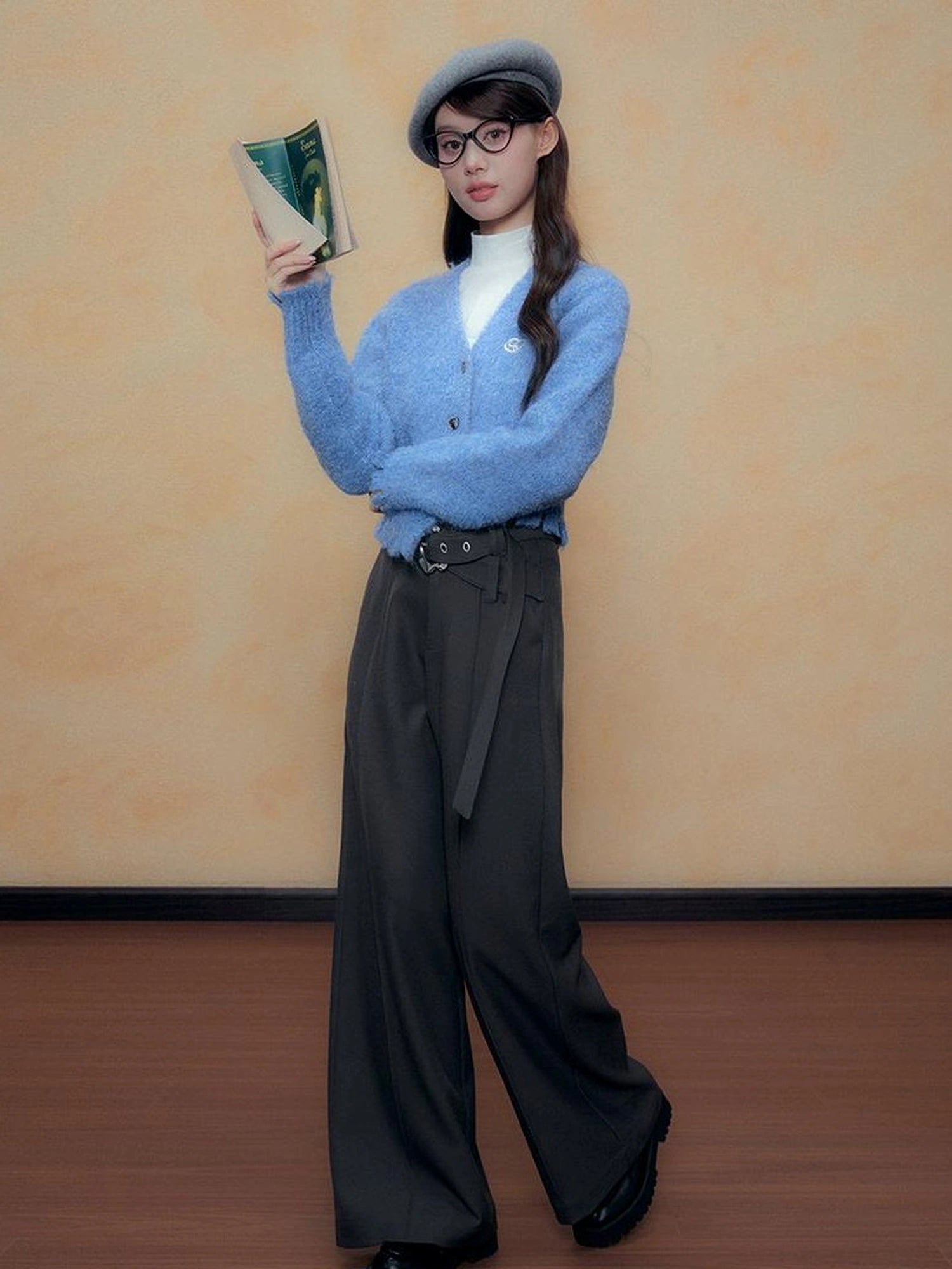 DKZ OFFICIAL Blue Cropped Distressed Knit Cardigan