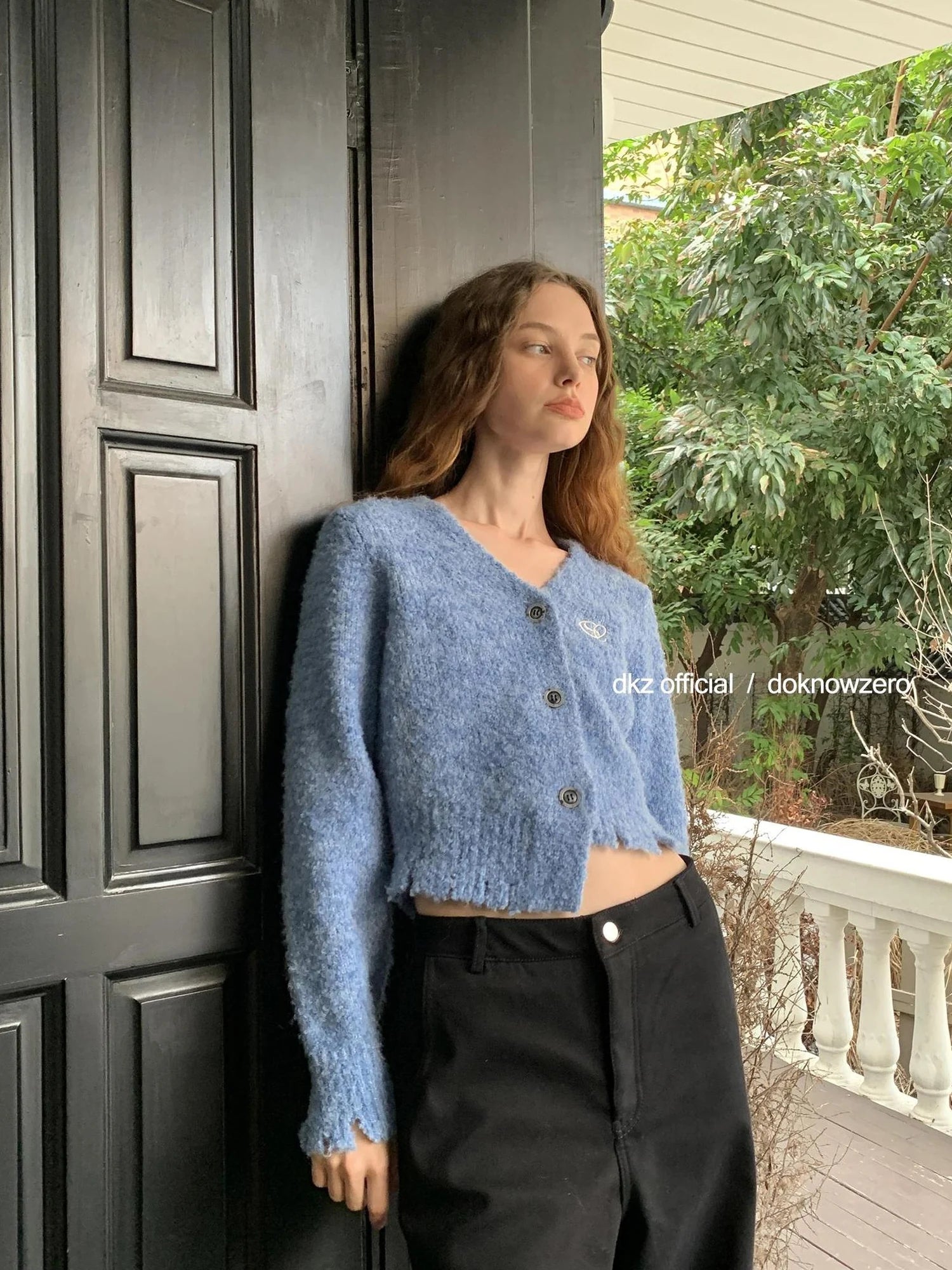 DKZ OFFICIAL Blue Cropped Distressed Knit Cardigan