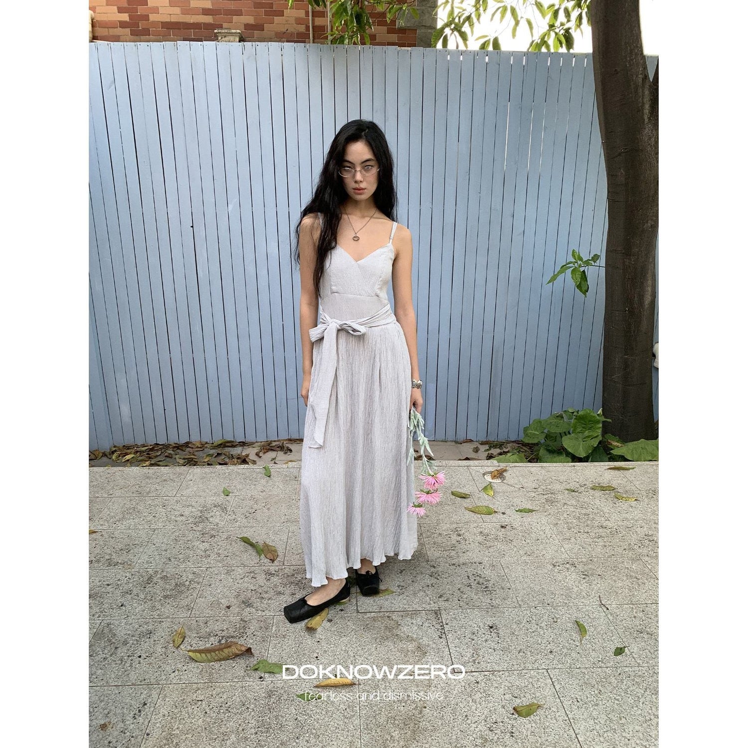 DKZ_OFFICIAL_Blue_Pleated_Texture_Waist_Tie_V-neck_Women&